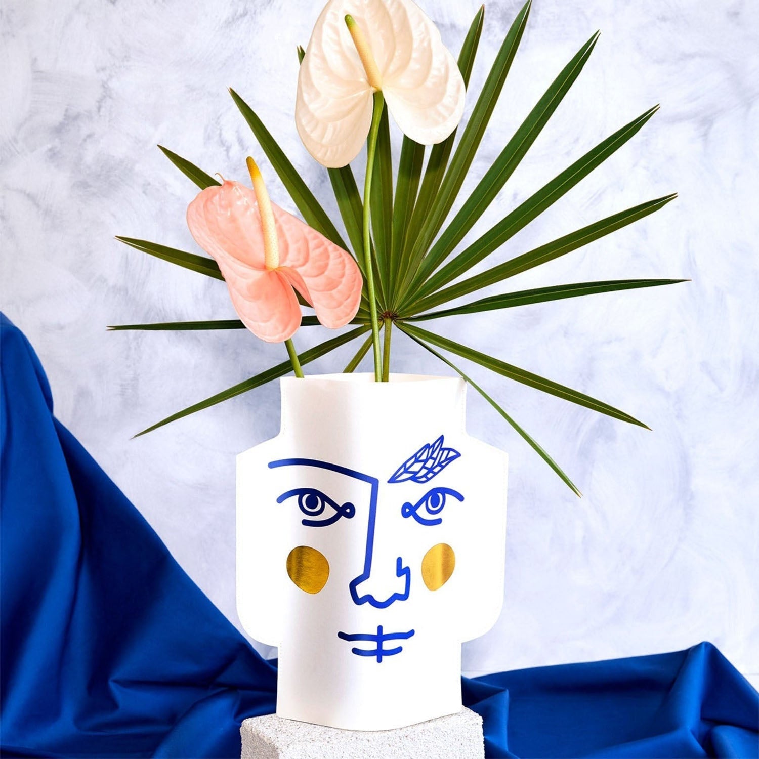 OCTAEVO Janus Paper Vase (Double-Sided)