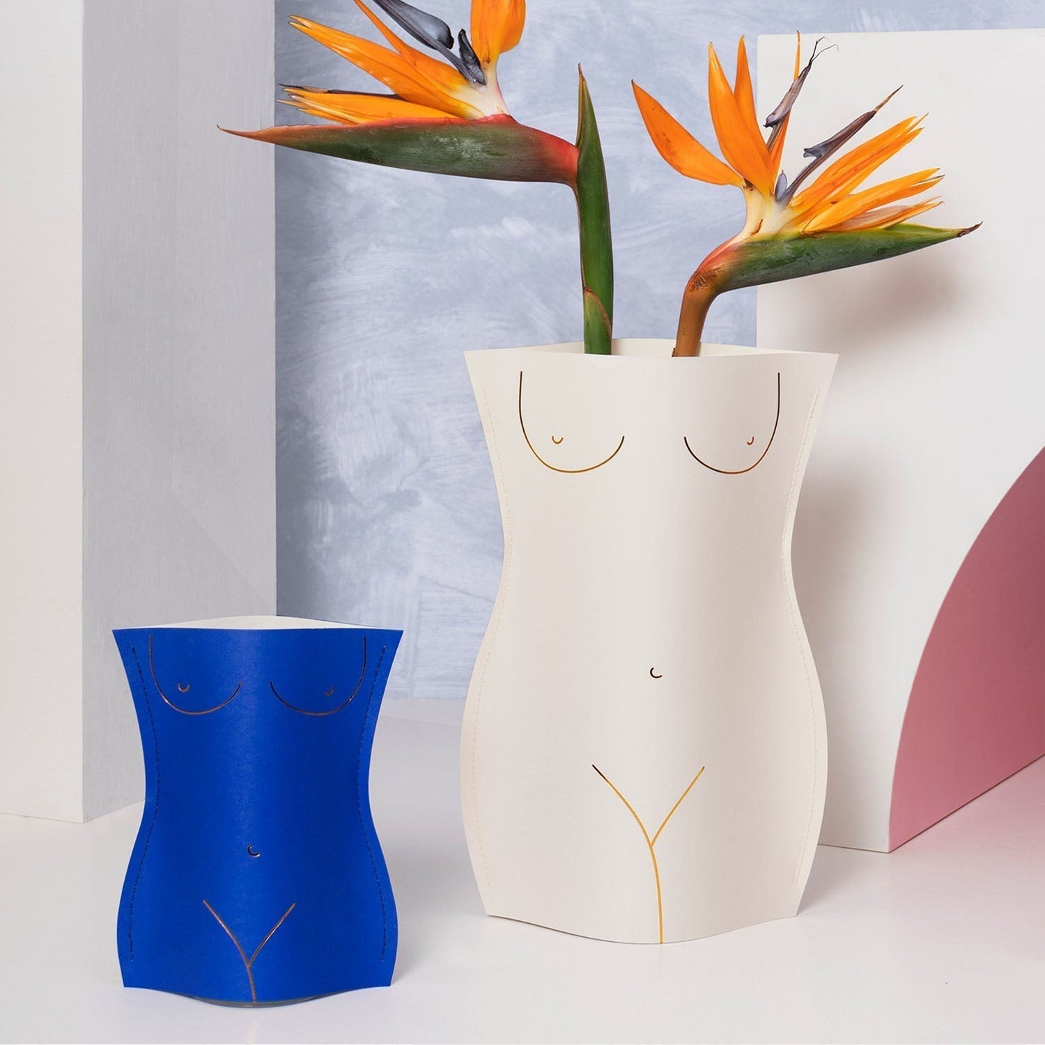 OCTAEVO Venus Paper Vase - Ivory