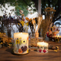 Spicy Apple Petite Oval Botanical Candle